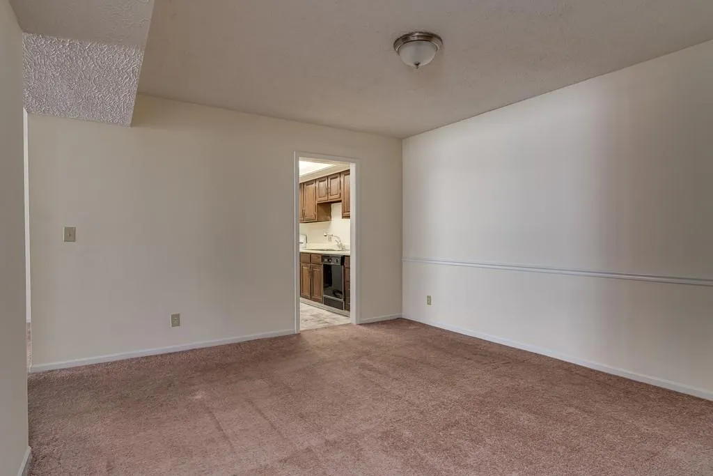 6851 Roswell Road Ne Unit K24, Atlanta, Georgia 30328, 2 Bedrooms Bedrooms, ,2 BathroomsBathrooms,Residential,Sold,6851 Roswell Road Ne Unit K24,6788112
