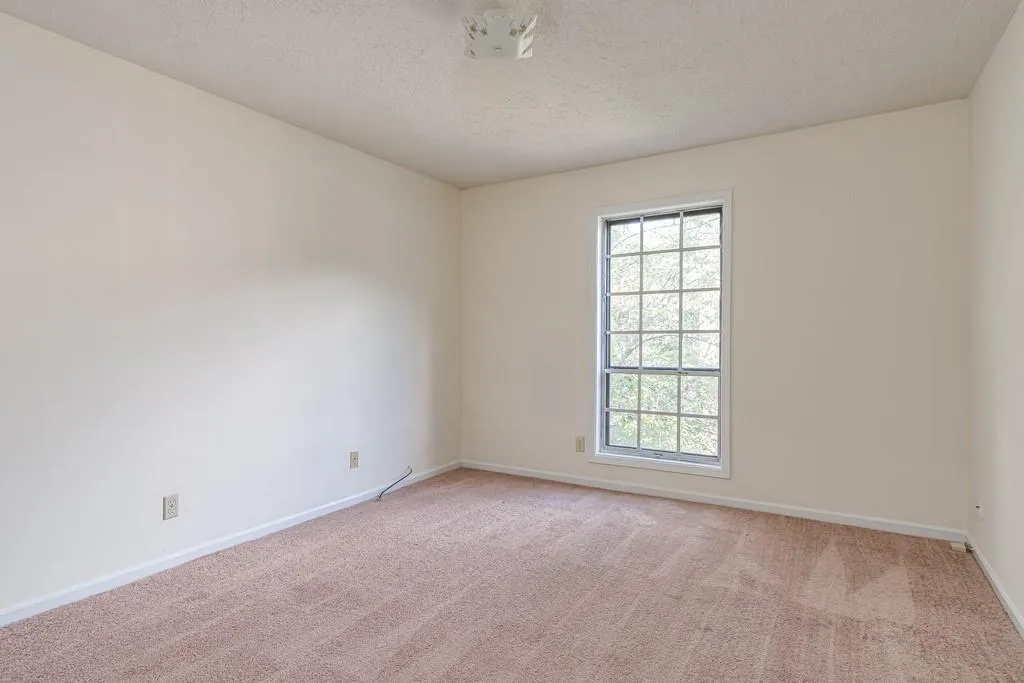 6851 Roswell Road Ne Unit K24, Atlanta, Georgia 30328, 2 Bedrooms Bedrooms, ,2 BathroomsBathrooms,Residential,Sold,6851 Roswell Road Ne Unit K24,6788112