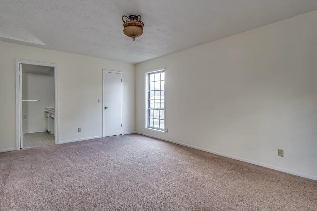 6851 Roswell Road Ne Unit K24, Atlanta, Georgia 30328, 2 Bedrooms Bedrooms, ,2 BathroomsBathrooms,Residential,Sold,6851 Roswell Road Ne Unit K24,6788112