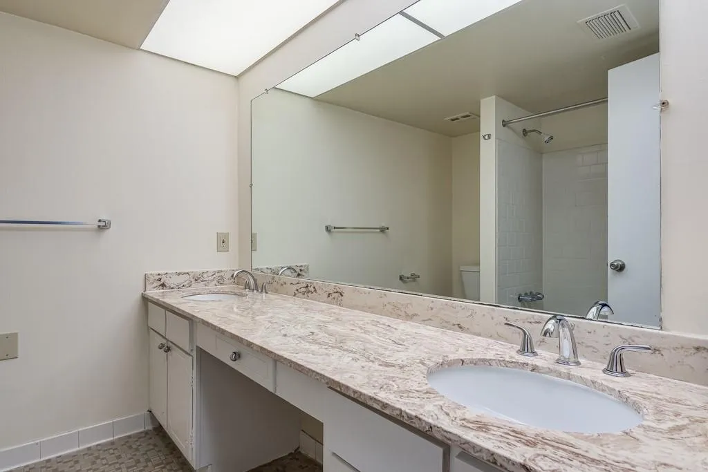 6851 Roswell Road Ne Unit K24, Atlanta, Georgia 30328, 2 Bedrooms Bedrooms, ,2 BathroomsBathrooms,Residential,Sold,6851 Roswell Road Ne Unit K24,6788112