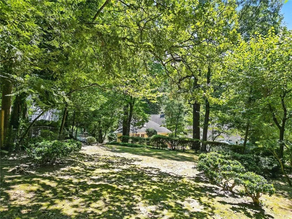 172 Lindbergh Drive Ne, Atlanta, Georgia 30305, 3 Bedrooms Bedrooms, ,2 BathroomsBathrooms,Residential,For Sale,172 Lindbergh Drive Ne,7640653