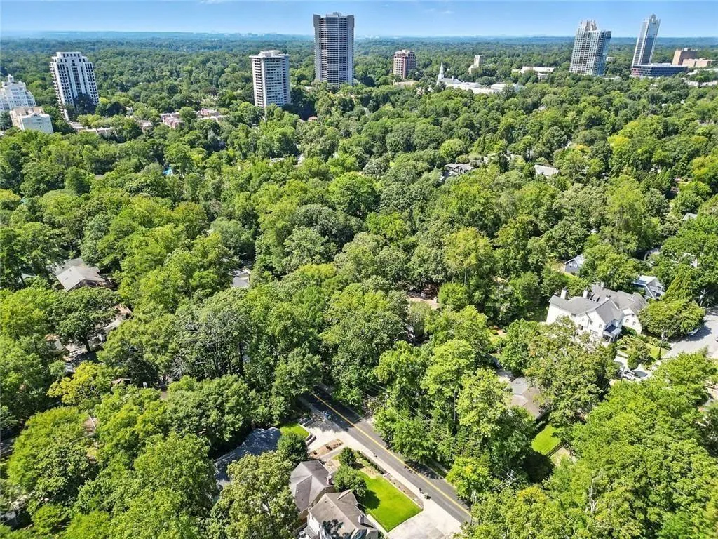 172 Lindbergh Drive Ne, Atlanta, Georgia 30305, 3 Bedrooms Bedrooms, ,2 BathroomsBathrooms,Residential,For Sale,172 Lindbergh Drive Ne,7640653