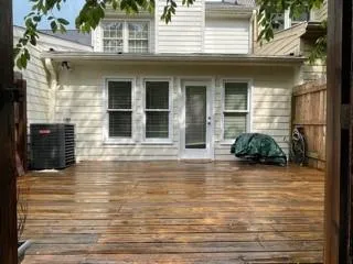 345 Towergate Place, Sandy Springs, Georgia 30350, 2 Bedrooms Bedrooms, ,2 BathroomsBathrooms,Residential,Sold,345 Towergate Place,6875531