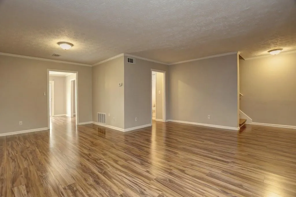 330 Winding River Drive Unit E, Sandy Springs, Georgia 30350, 3 Bedrooms Bedrooms, ,2 BathroomsBathrooms,Residential,Sold,330 Winding River Drive Unit E,5889537