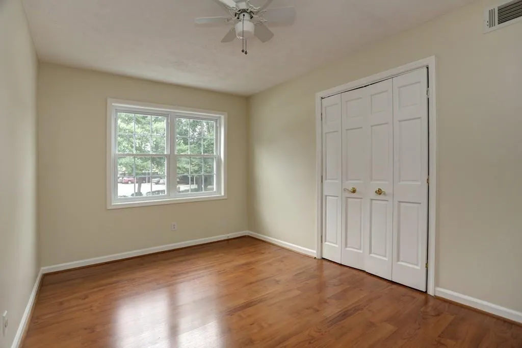 330 Winding River Drive Unit E, Sandy Springs, Georgia 30350, 3 Bedrooms Bedrooms, ,2 BathroomsBathrooms,Residential,Sold,330 Winding River Drive Unit E,5889537