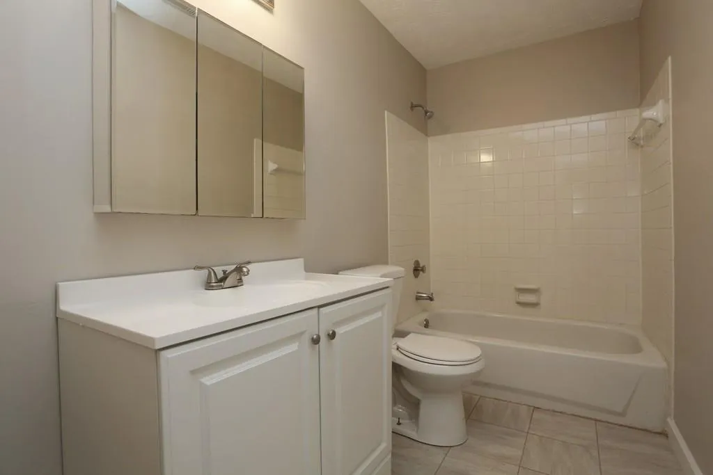 330 Winding River Drive Unit E, Sandy Springs, Georgia 30350, 3 Bedrooms Bedrooms, ,2 BathroomsBathrooms,Residential,Sold,330 Winding River Drive Unit E,5889537