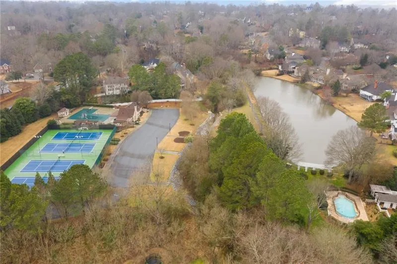 3930 Spalding Drive, Sandy Springs, Georgia 30350, 4 Bedrooms Bedrooms, ,3 BathroomsBathrooms,Residential,Sold,3930 Spalding Drive,6741261