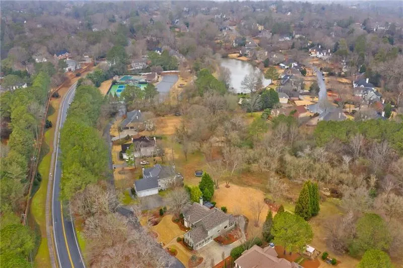 3930 Spalding Drive, Sandy Springs, Georgia 30350, 4 Bedrooms Bedrooms, ,3 BathroomsBathrooms,Residential,Sold,3930 Spalding Drive,6741261