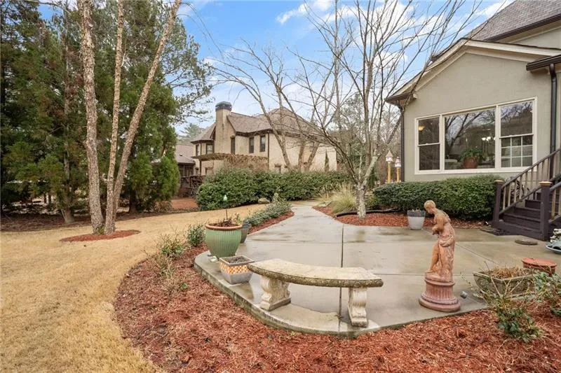 3930 Spalding Drive, Sandy Springs, Georgia 30350, 4 Bedrooms Bedrooms, ,3 BathroomsBathrooms,Residential,Sold,3930 Spalding Drive,6741261