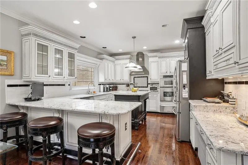 3930 Spalding Drive, Sandy Springs, Georgia 30350, 4 Bedrooms Bedrooms, ,3 BathroomsBathrooms,Residential,Sold,3930 Spalding Drive,6741261