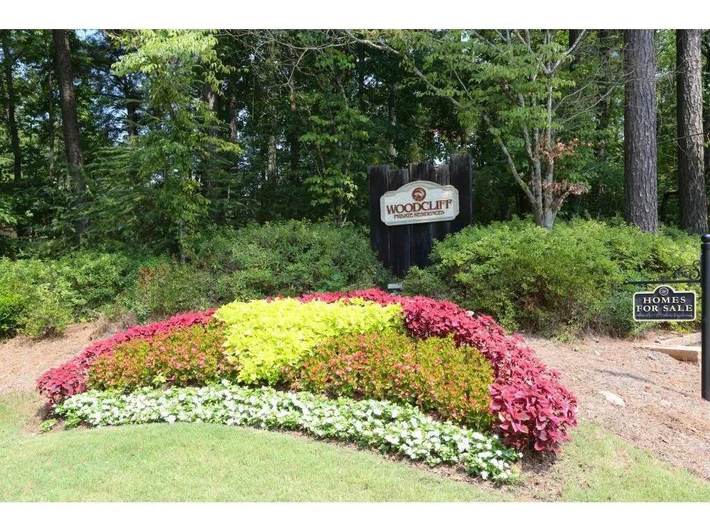 101 Woodcliff Drive, Sandy Springs, Georgia 30350, 2 Bedrooms Bedrooms, ,2 BathroomsBathrooms,Residential,Sold,101 Woodcliff Drive,5769073
