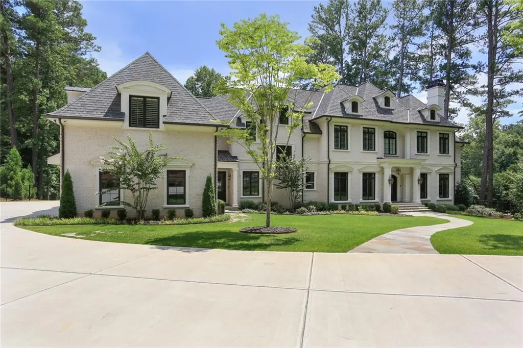 840 Crest Valley Drive, Atlanta, Georgia 30327, 6 Bedrooms Bedrooms, ,7 BathroomsBathrooms,Residential,Sold,840 Crest Valley Drive,6616433