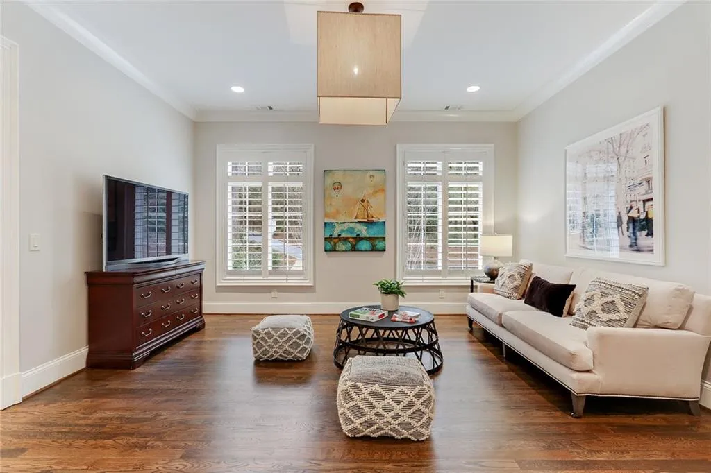 840 Crest Valley Drive, Atlanta, Georgia 30327, 6 Bedrooms Bedrooms, ,7 BathroomsBathrooms,Residential,Sold,840 Crest Valley Drive,6616433