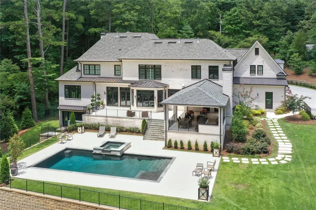 840 Crest Valley Drive, Atlanta, Georgia 30327, 6 Bedrooms Bedrooms, ,7 BathroomsBathrooms,Residential,Sold,840 Crest Valley Drive,6616433