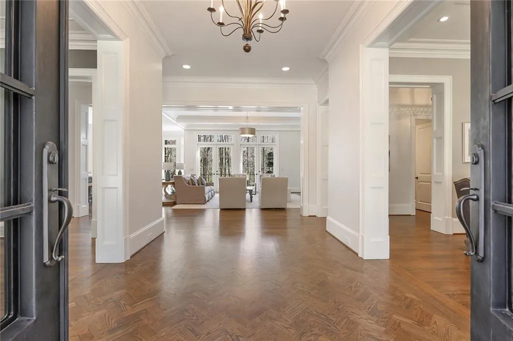 840 Crest Valley Drive, Atlanta, Georgia 30327, 6 Bedrooms Bedrooms, ,7 BathroomsBathrooms,Residential,Sold,840 Crest Valley Drive,6616433