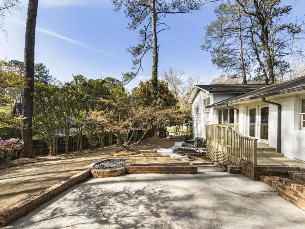 155 River Springs Drive, Sandy Springs, Georgia 30328, 4 Bedrooms Bedrooms, ,3 BathroomsBathrooms,Residential,Sold,155 River Springs Drive,7356430