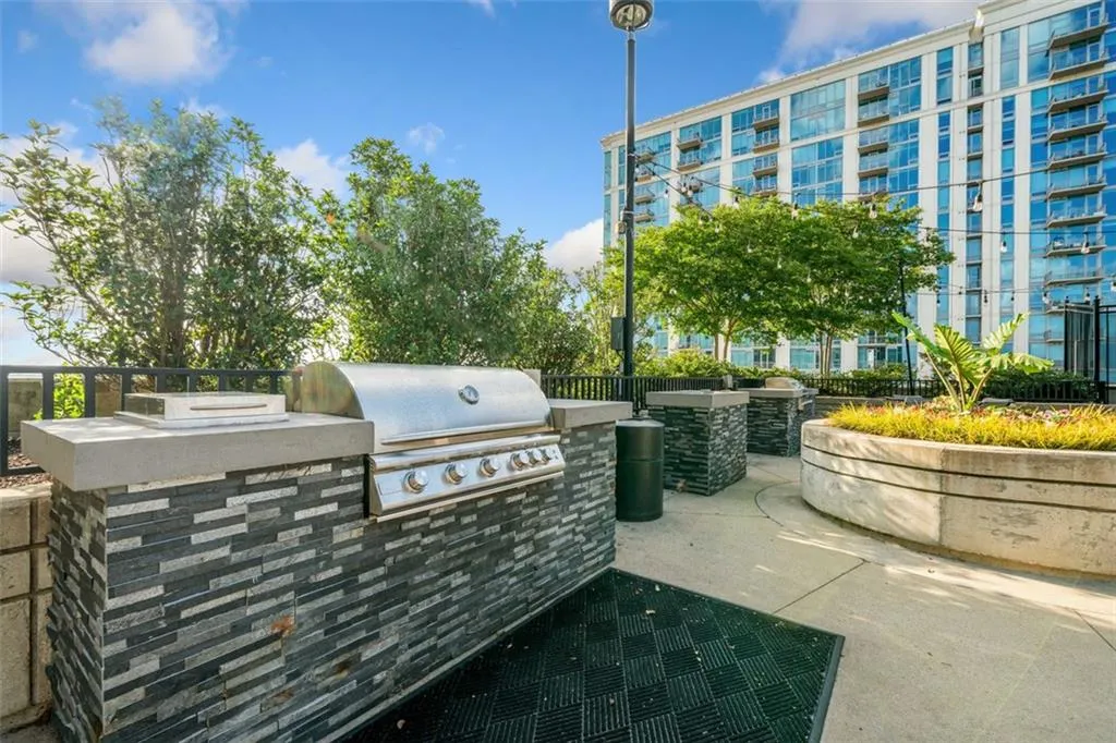 250 Pharr Road Ne Unit 1814, Atlanta, Georgia 30305, 1 Bedroom Bedrooms, ,1 BathroomBathrooms,Residential,For Sale,250 Pharr Road Ne Unit 1814,7586257