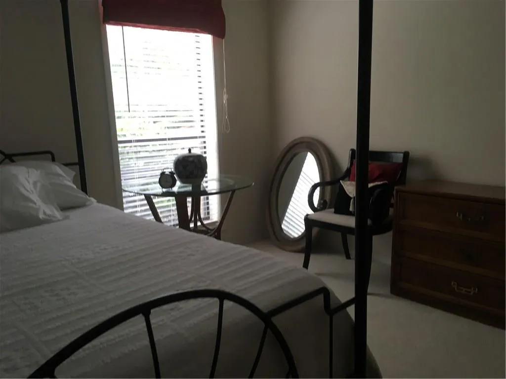 1402 Woodcliff Drive Unit 1402, Sandy Springs, Georgia 30350, 1 Bedroom Bedrooms, ,1 BathroomBathrooms,Residential,Sold,1402 Woodcliff Drive Unit 1402,5869385