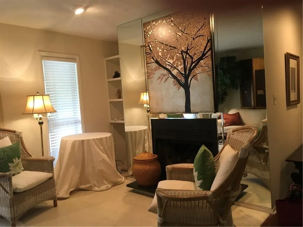 1402 Woodcliff Drive Unit 1402, Sandy Springs, Georgia 30350, 1 Bedroom Bedrooms, ,1 BathroomBathrooms,Residential,Sold,1402 Woodcliff Drive Unit 1402,5869385