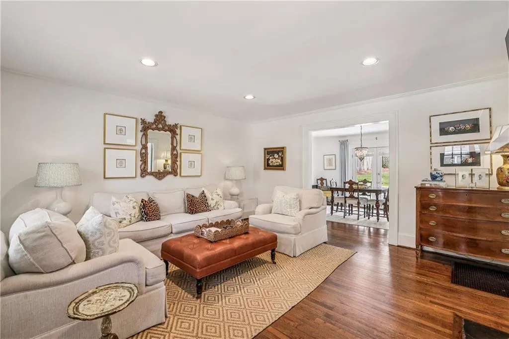 2387 Virginia Place Ne, Atlanta, Georgia 30305, 3 Bedrooms Bedrooms, 0 ,2 BathroomsBathrooms,Residential,For Sale,2387 Virginia Place Ne,7732880
