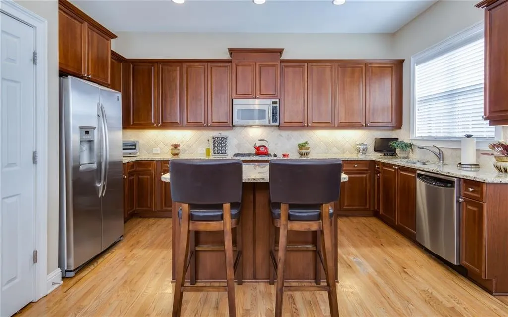 3047 Woodwalk Drive Unit 18, Atlanta, Georgia 30339, 3 Bedrooms Bedrooms, ,3 BathroomsBathrooms,Residential,Sold,3047 Woodwalk Drive Unit 18,5818191