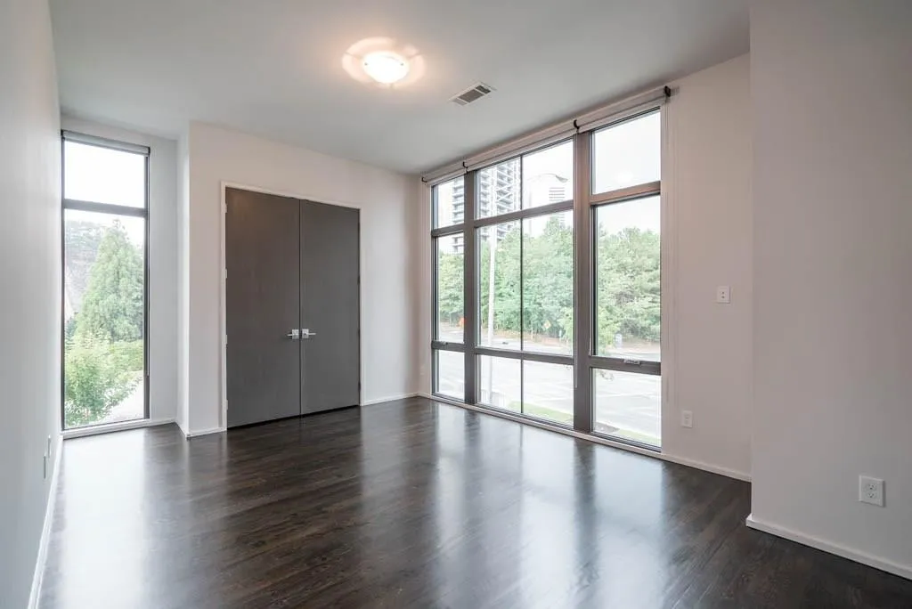 721 Longleaf Drive Ne Unit 11, Atlanta, Georgia 30342, 3 Bedrooms Bedrooms, ,3 BathroomsBathrooms,Residential,Sold,721 Longleaf Drive Ne Unit 11,5715930