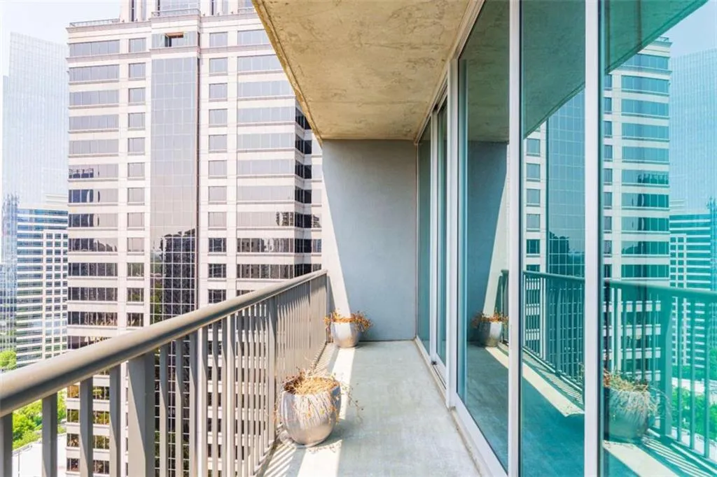 1080 Peachtree Street Unit 2116, Atlanta, Georgia 30309, 1 Bedroom Bedrooms, ,1 BathroomBathrooms,Residential,For Sale,1080 Peachtree Street Unit 2116,7530331