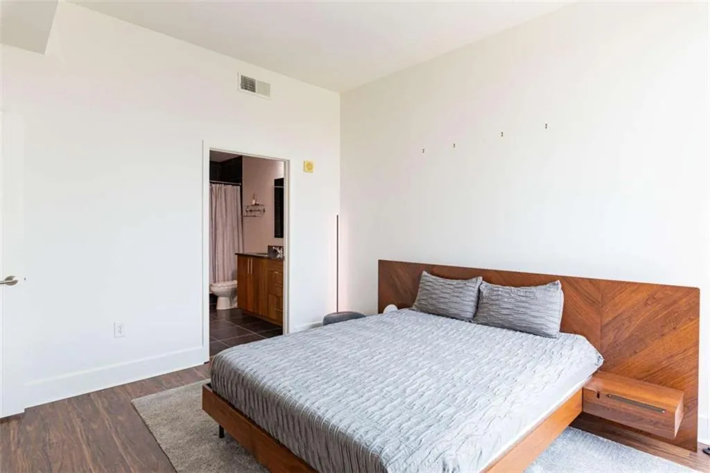 1080 Peachtree Street Unit 2116, Atlanta, Georgia 30309, 1 Bedroom Bedrooms, ,1 BathroomBathrooms,Residential,For Sale,1080 Peachtree Street Unit 2116,7530331