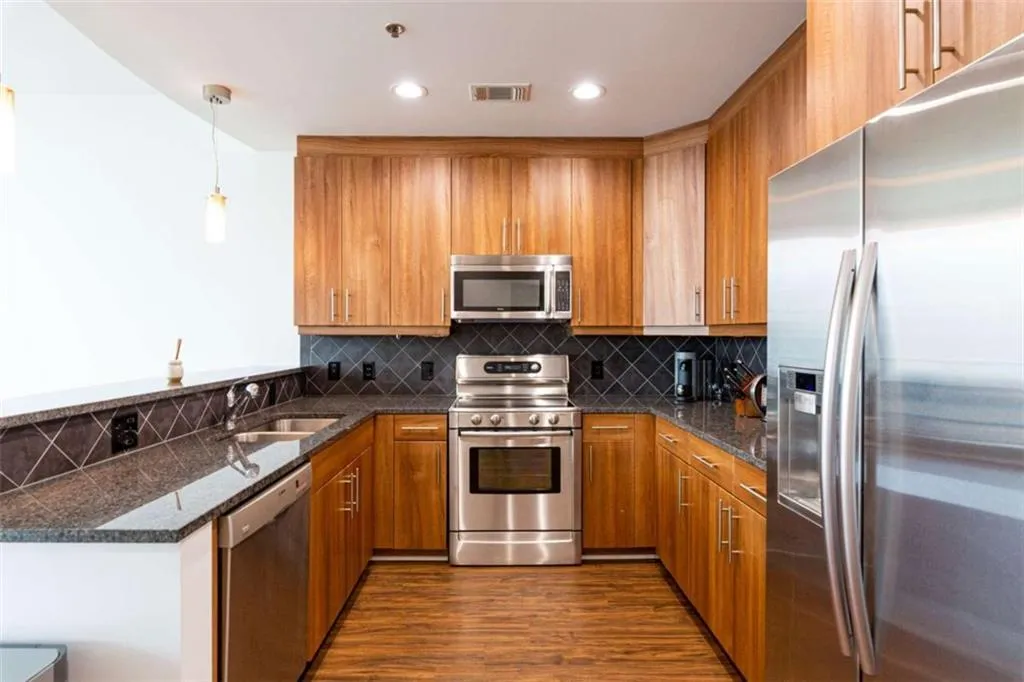 1080 Peachtree Street Unit 2116, Atlanta, Georgia 30309, 1 Bedroom Bedrooms, ,1 BathroomBathrooms,Residential,For Sale,1080 Peachtree Street Unit 2116,7530331