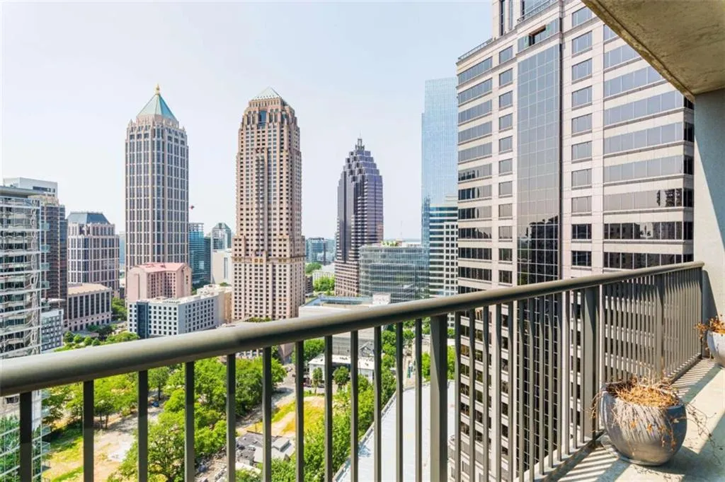 1080 Peachtree Street Unit 2116, Atlanta, Georgia 30309, 1 Bedroom Bedrooms, ,1 BathroomBathrooms,Residential,For Sale,1080 Peachtree Street Unit 2116,7530331