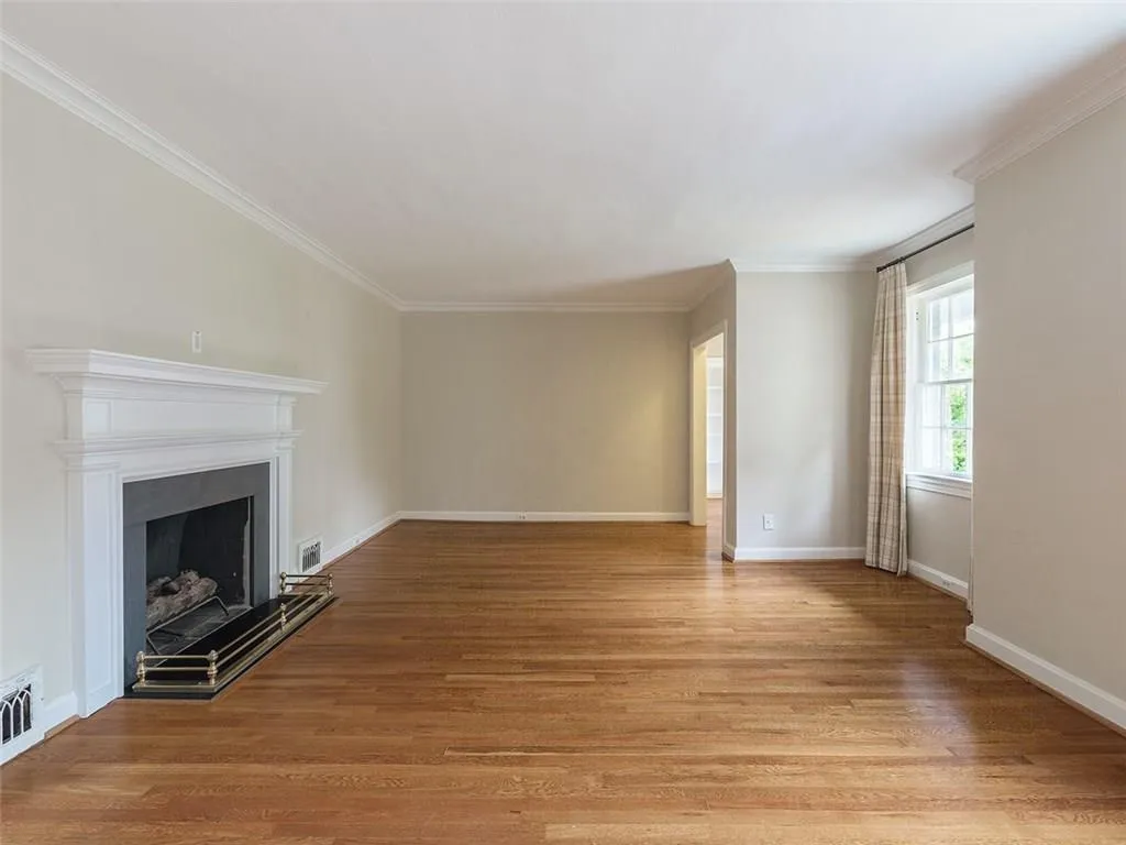 2864 N Hills Drive Ne, Atlanta, Georgia 30305, 4 Bedrooms Bedrooms, ,3 BathroomsBathrooms,Residential,Sold,2864 N Hills Drive Ne,5997253