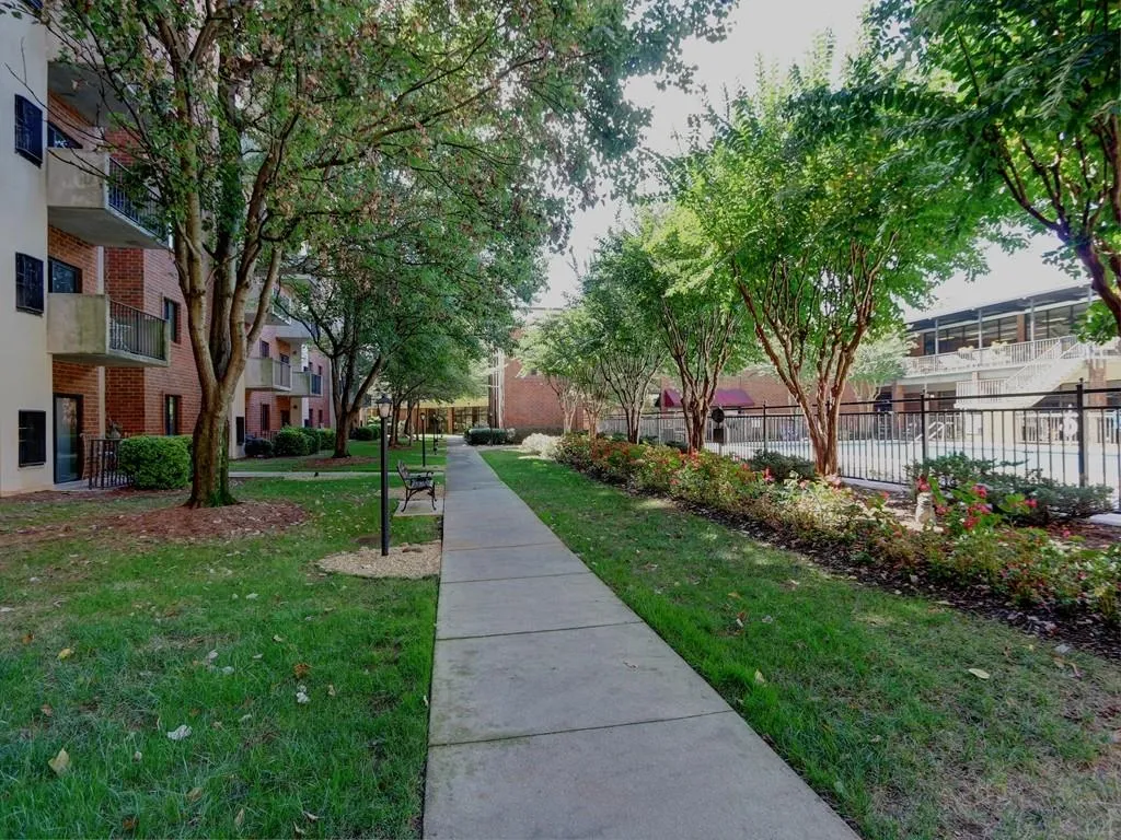 300 Johnson Ferry Road Ne Unit A102, Atlanta, Georgia 30328, 1 Bedroom Bedrooms, ,1 BathroomBathrooms,Residential,Sold,300 Johnson Ferry Road Ne Unit A102,5917890