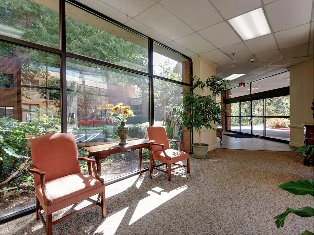 300 Johnson Ferry Road Ne Unit A102, Atlanta, Georgia 30328, 1 Bedroom Bedrooms, ,1 BathroomBathrooms,Residential,Sold,300 Johnson Ferry Road Ne Unit A102,5917890