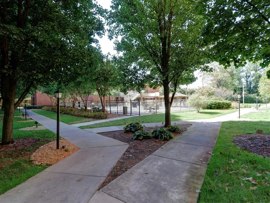 300 Johnson Ferry Road Ne Unit A102, Atlanta, Georgia 30328, 1 Bedroom Bedrooms, ,1 BathroomBathrooms,Residential,Sold,300 Johnson Ferry Road Ne Unit A102,5917890