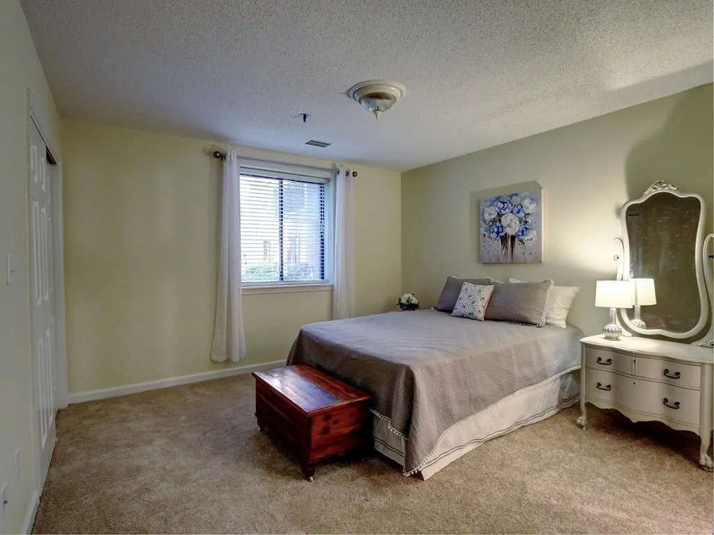 300 Johnson Ferry Road Ne Unit A102, Atlanta, Georgia 30328, 1 Bedroom Bedrooms, ,1 BathroomBathrooms,Residential,Sold,300 Johnson Ferry Road Ne Unit A102,5917890