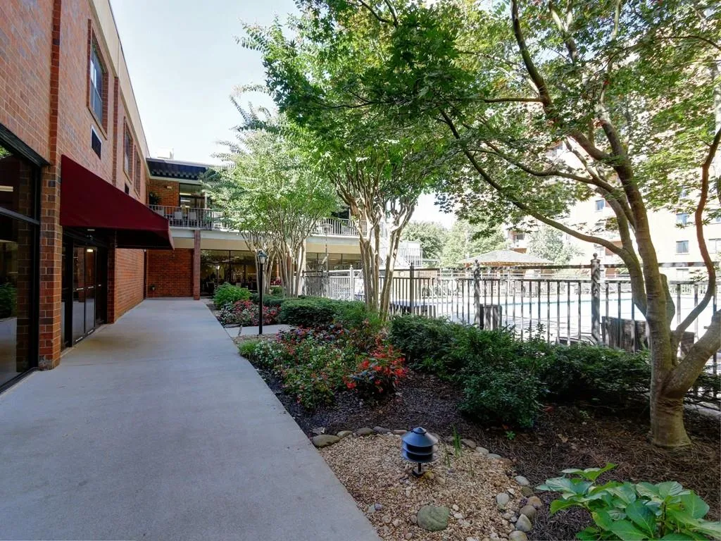 300 Johnson Ferry Road Ne Unit A102, Atlanta, Georgia 30328, 1 Bedroom Bedrooms, ,1 BathroomBathrooms,Residential,Sold,300 Johnson Ferry Road Ne Unit A102,5917890