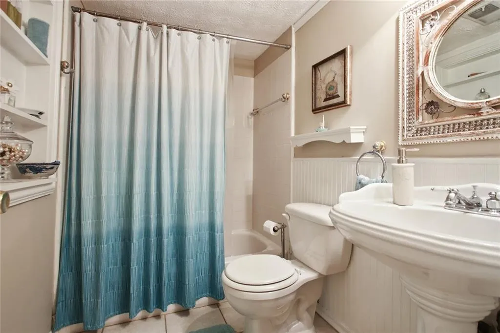 725 Dalrymple Road Unit 2h, Sandy Springs, Georgia 30328, 2 Bedrooms Bedrooms, ,2 BathroomsBathrooms,Residential,Sold,725 Dalrymple Road Unit 2h,5918865