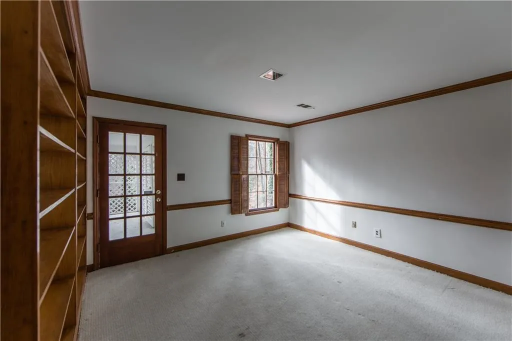 6767 Riverside Drive, Sandy Springs, Georgia 30328, 5 Bedrooms Bedrooms, ,4 BathroomsBathrooms,Residential,Sold,6767 Riverside Drive,5791359