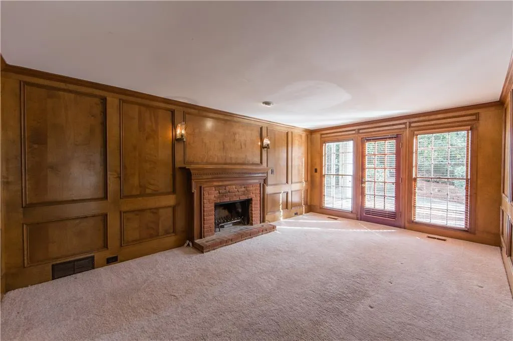 6767 Riverside Drive, Sandy Springs, Georgia 30328, 5 Bedrooms Bedrooms, ,4 BathroomsBathrooms,Residential,Sold,6767 Riverside Drive,5791359