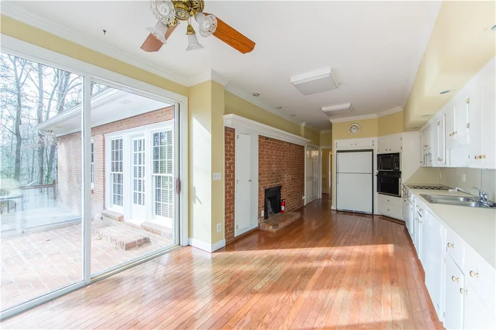 6767 Riverside Drive, Sandy Springs, Georgia 30328, 5 Bedrooms Bedrooms, ,4 BathroomsBathrooms,Residential,Sold,6767 Riverside Drive,5791359
