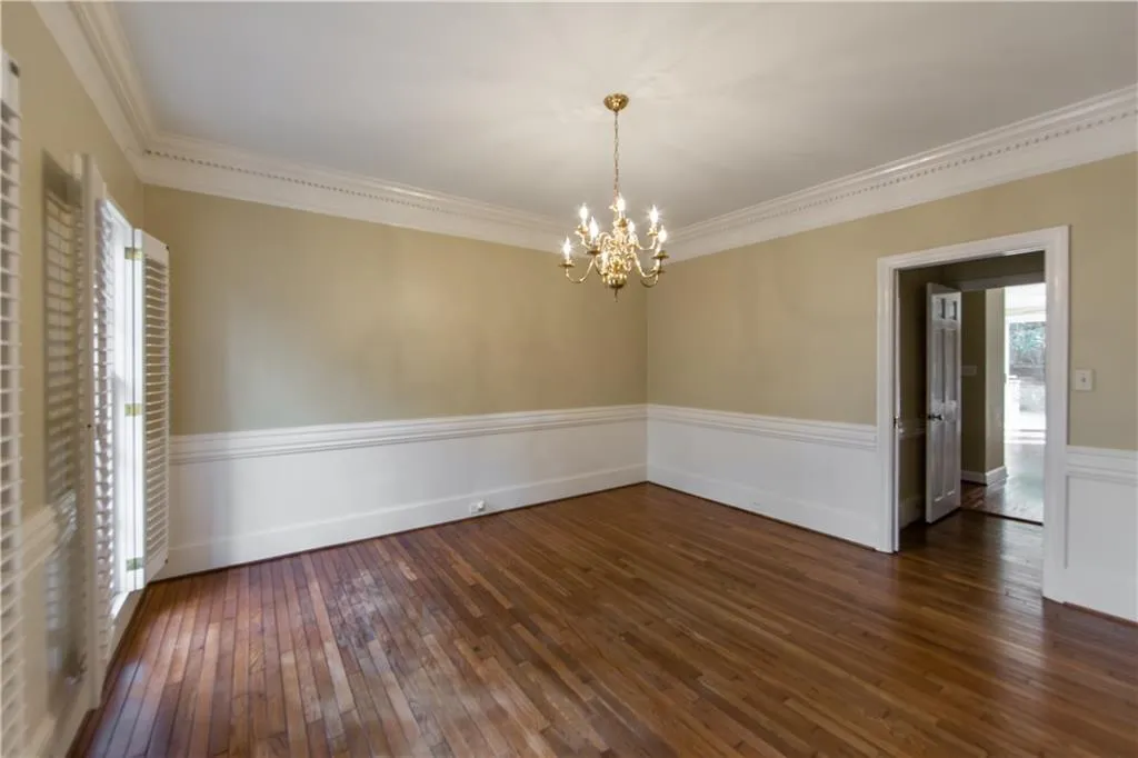 6767 Riverside Drive, Sandy Springs, Georgia 30328, 5 Bedrooms Bedrooms, ,4 BathroomsBathrooms,Residential,Sold,6767 Riverside Drive,5791359