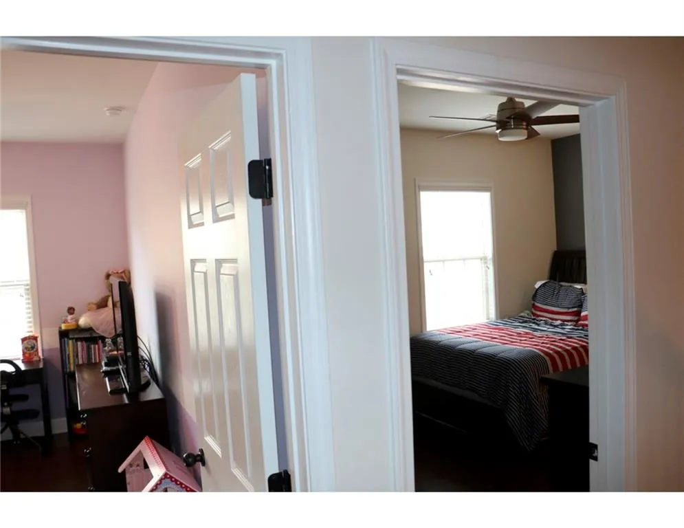 5572 High Point Road, Atlanta, Georgia 30342, 3 Bedrooms Bedrooms, ,3 BathroomsBathrooms,Residential,Sold,5572 High Point Road,5718499