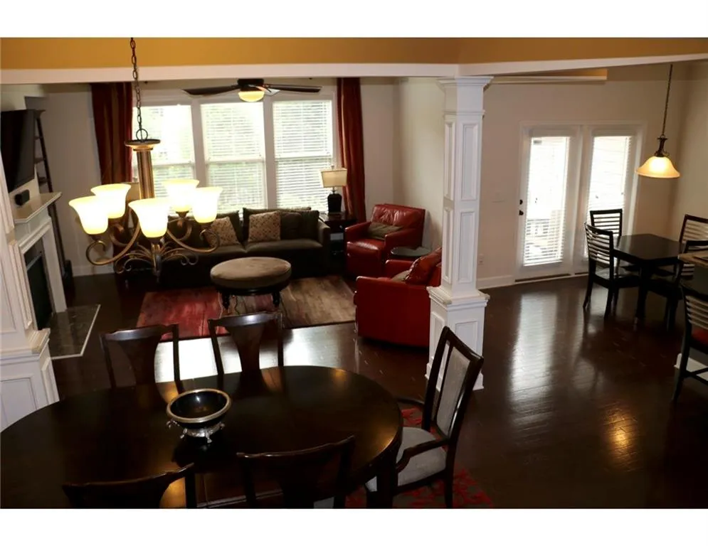 5572 High Point Road, Atlanta, Georgia 30342, 3 Bedrooms Bedrooms, ,3 BathroomsBathrooms,Residential,Sold,5572 High Point Road,5718499