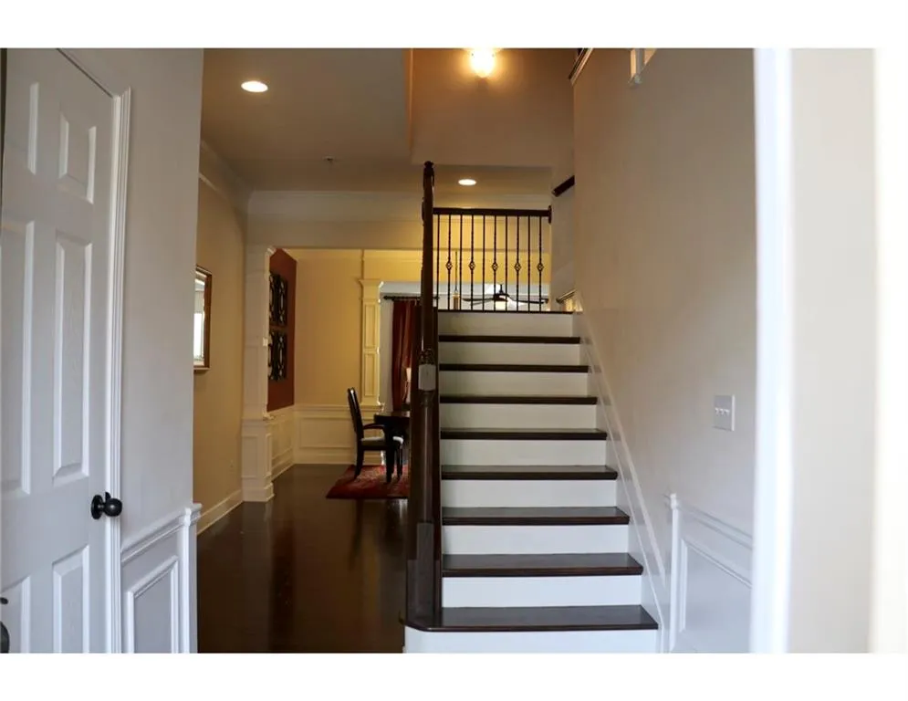 5572 High Point Road, Atlanta, Georgia 30342, 3 Bedrooms Bedrooms, ,3 BathroomsBathrooms,Residential,Sold,5572 High Point Road,5718499