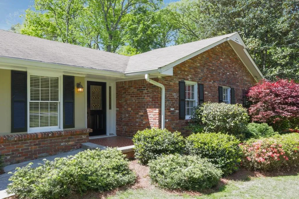 4670 Huntley Drive, Atlanta, Georgia 30342, 3 Bedrooms Bedrooms, ,2 BathroomsBathrooms,Residential,Sold,4670 Huntley Drive,6873767