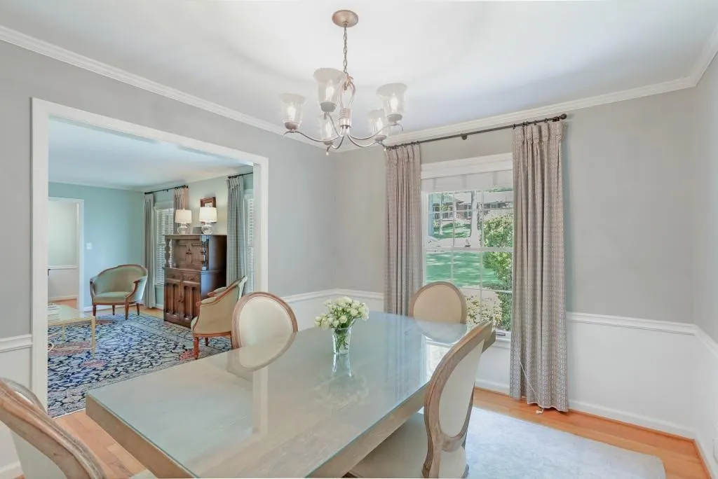 4670 Huntley Drive, Atlanta, Georgia 30342, 3 Bedrooms Bedrooms, ,2 BathroomsBathrooms,Residential,Sold,4670 Huntley Drive,6873767