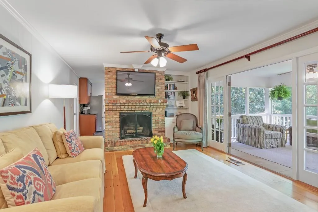 4670 Huntley Drive, Atlanta, Georgia 30342, 3 Bedrooms Bedrooms, ,2 BathroomsBathrooms,Residential,Sold,4670 Huntley Drive,6873767