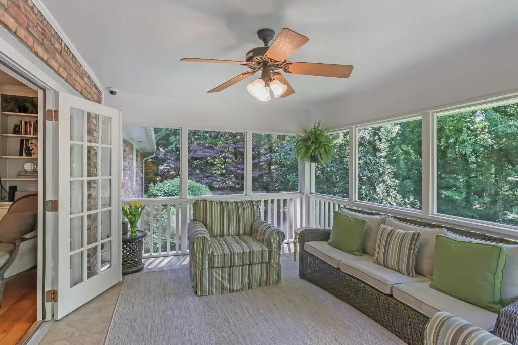 4670 Huntley Drive, Atlanta, Georgia 30342, 3 Bedrooms Bedrooms, ,2 BathroomsBathrooms,Residential,Sold,4670 Huntley Drive,6873767
