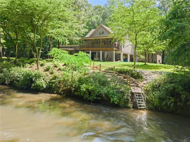 1088 Little Hawk Road, Sautee Nacoochee, Georgia 30571