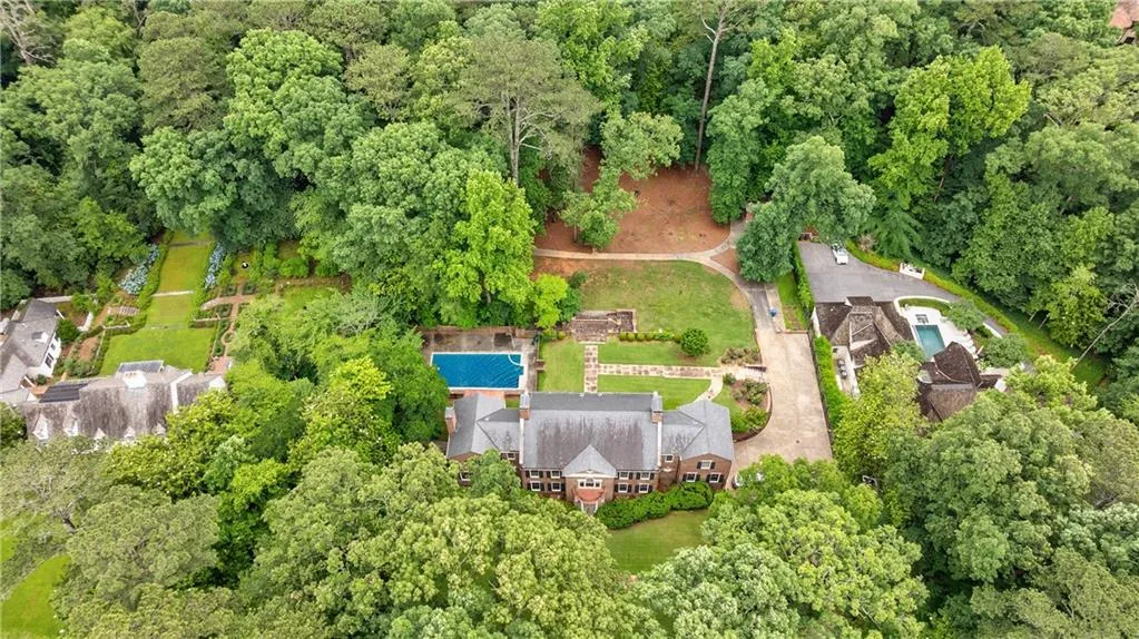 280 Blackland Road Nw, Atlanta, Georgia 30342, 6 Bedrooms Bedrooms, 0 ,5 BathroomsBathrooms,Residential,For Sale,280 Blackland Road Nw,7591686